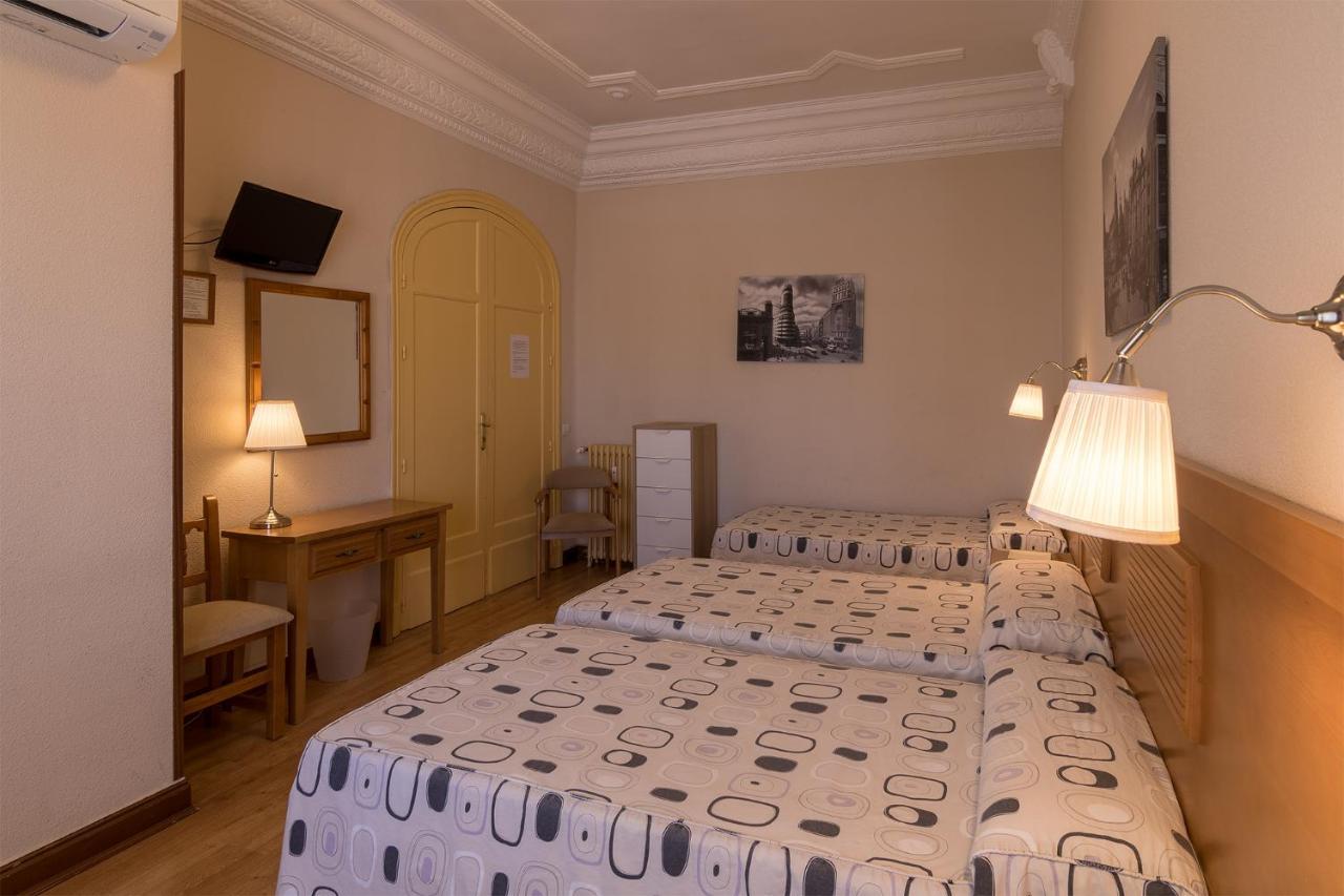 Hostal Santillan مدريد المظهر الخارجي الصورة