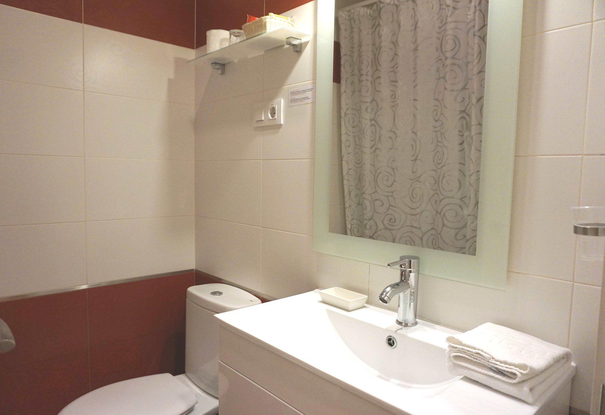 Hostal Santillan مدريد المظهر الخارجي الصورة