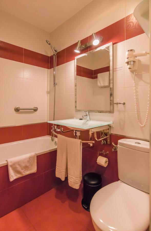 Hostal Santillan مدريد المظهر الخارجي الصورة